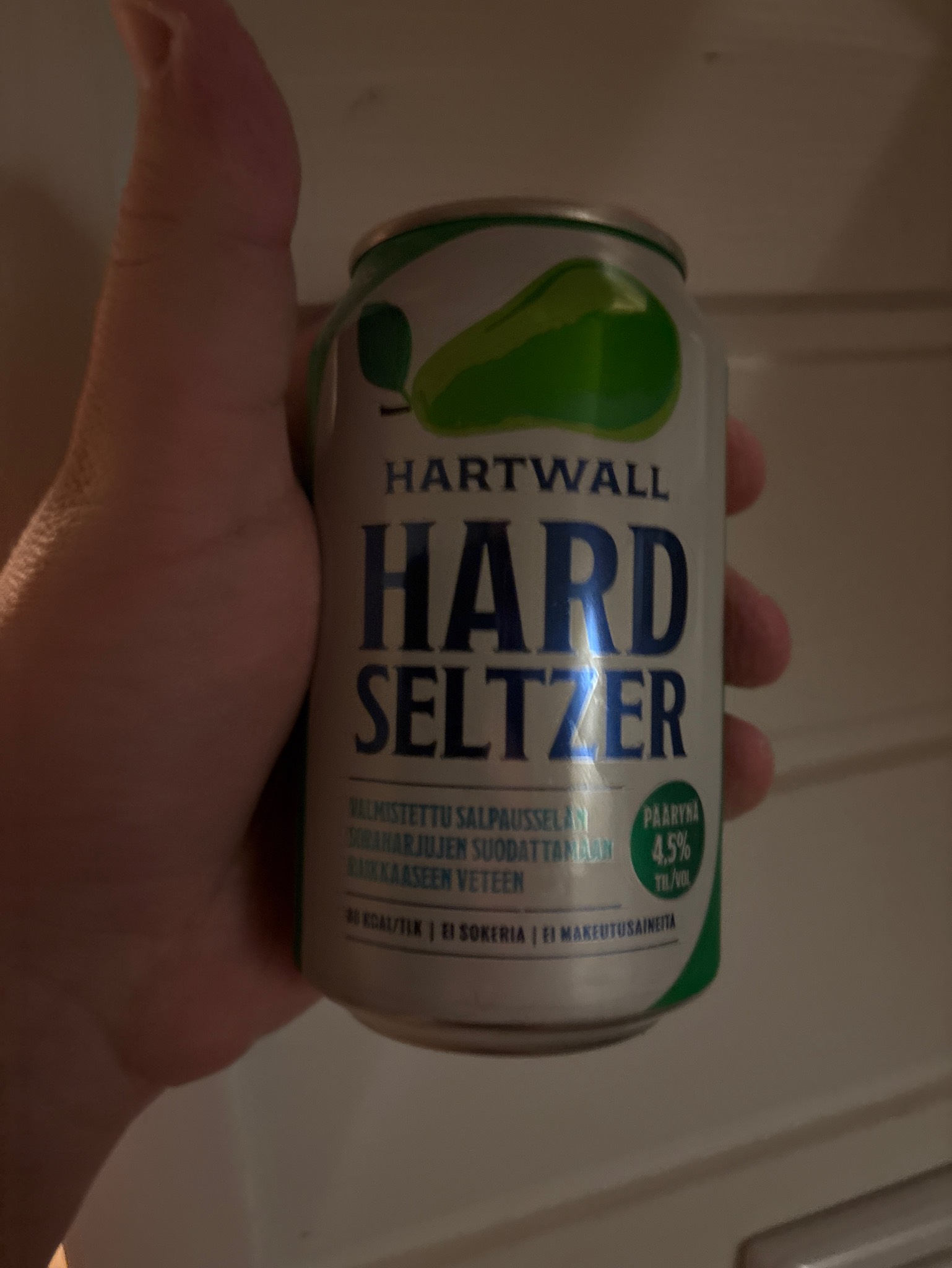 Hartwall Hard Seltzer päärynä, Finland