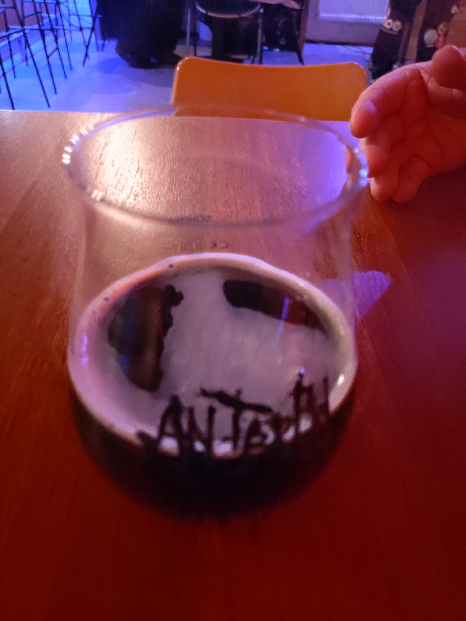 Yökiitäjä, Ant Brew