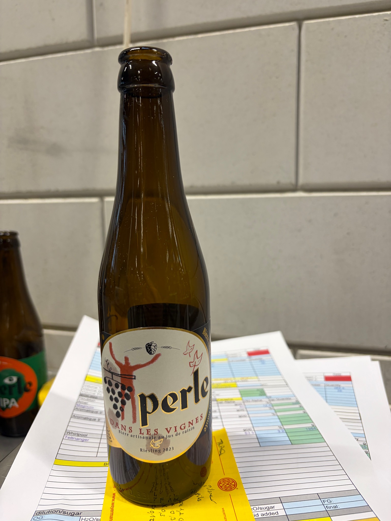 Dans Les Vignes, Brasserie Perle