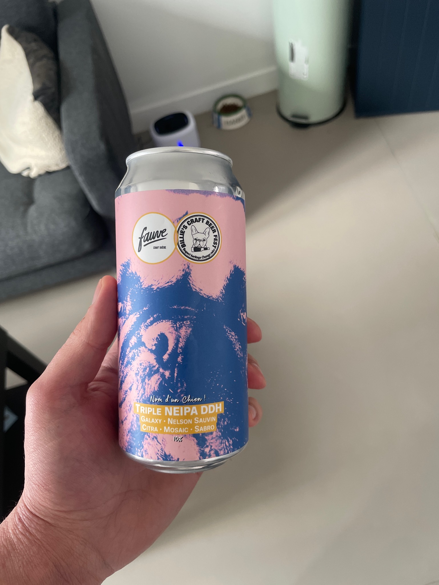 Nom D'Un Chien !, Fauve