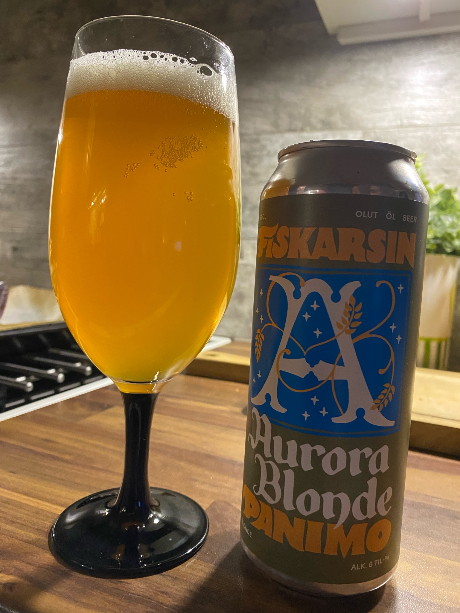 Aurora Blonde, Finland