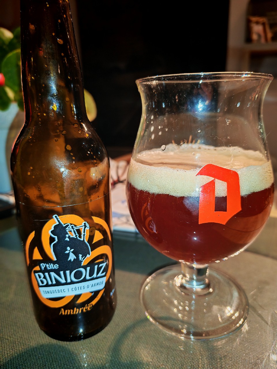 P'tite Biniouz Ambrée, Brasserie Régionale De L'Ouest (Ex L'Hirondelle - Ménez Bré)