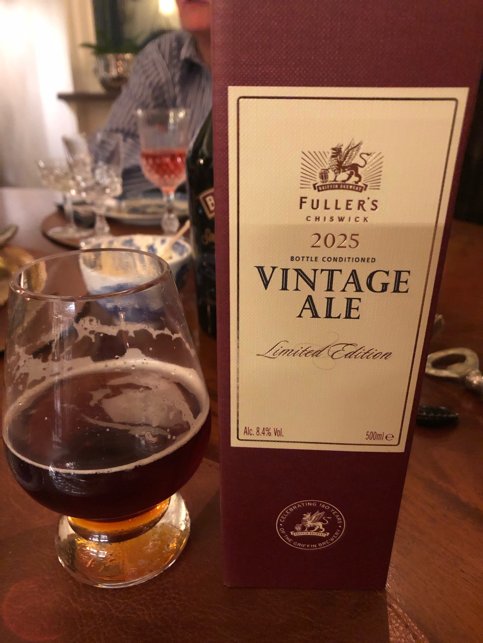 Vintage Ale (2025), Fuller's Griffin Brewery (Asahi Breweries)