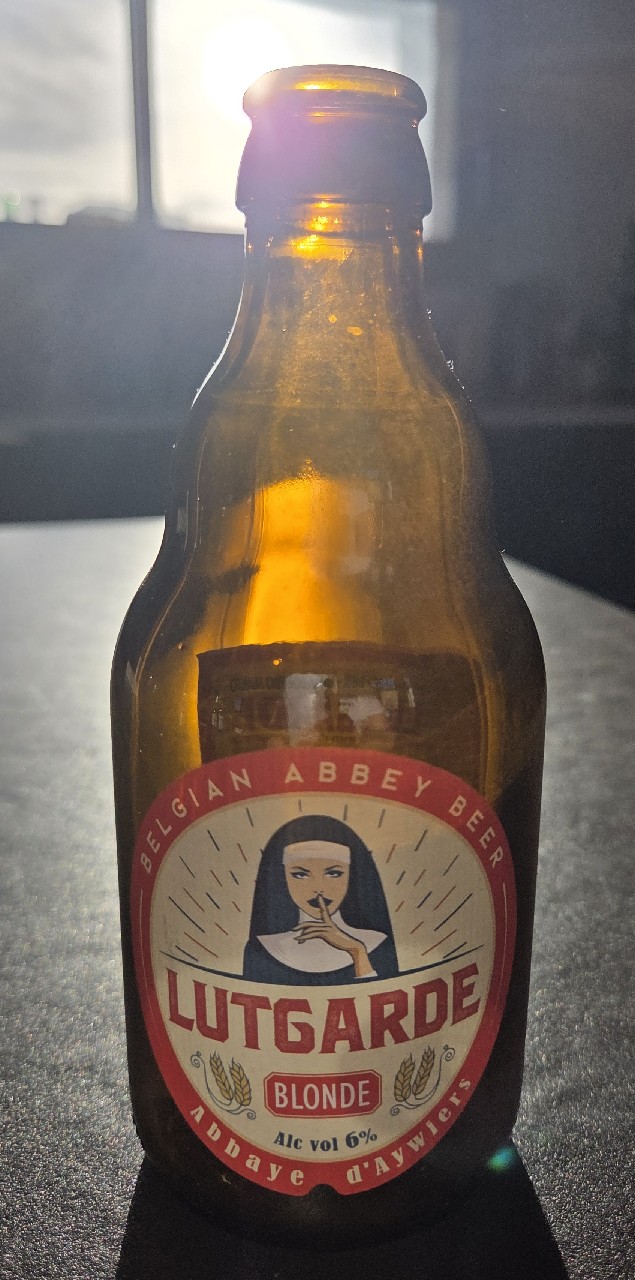 Lutgarde Blonde, Abbaye d'Aywiers