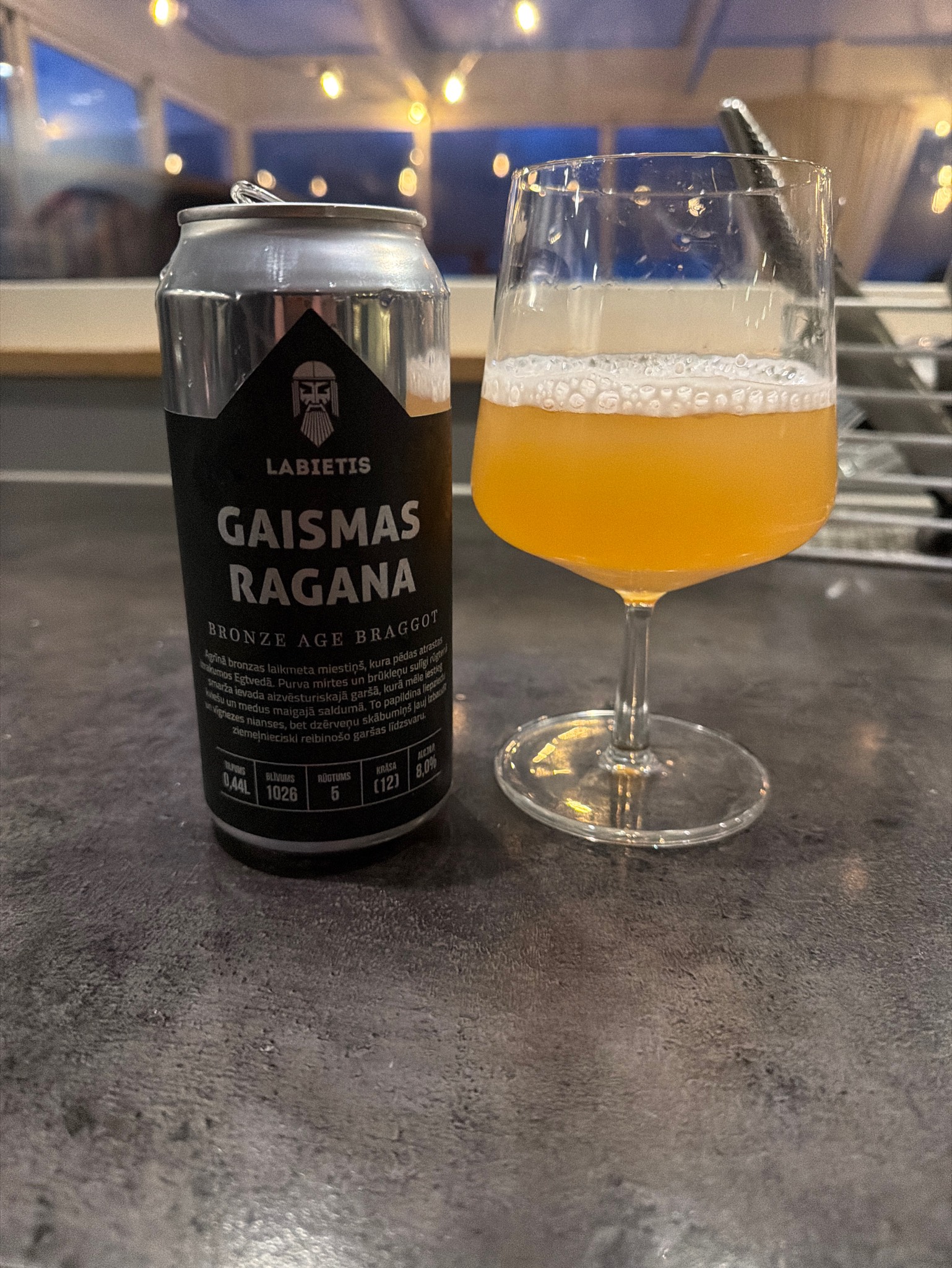 Gaismas Ragana, Labietis