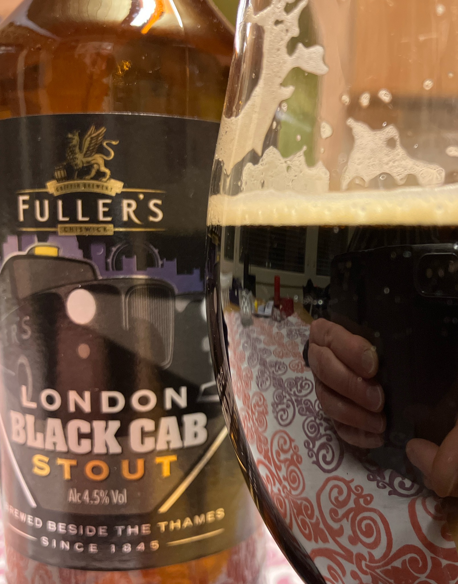 Black Cab, Fuller's Griffin Brewery (Asahi Breweries)