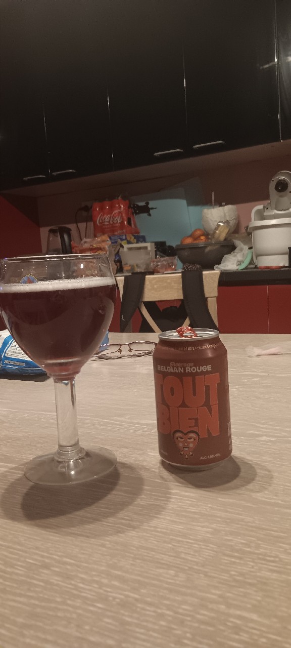 Tout Bien Rouge, Belgium