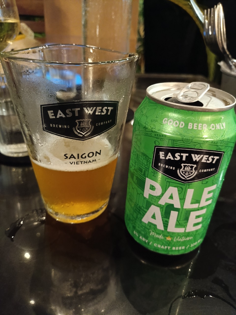 East West Pale Ale, East West Brewing Co.