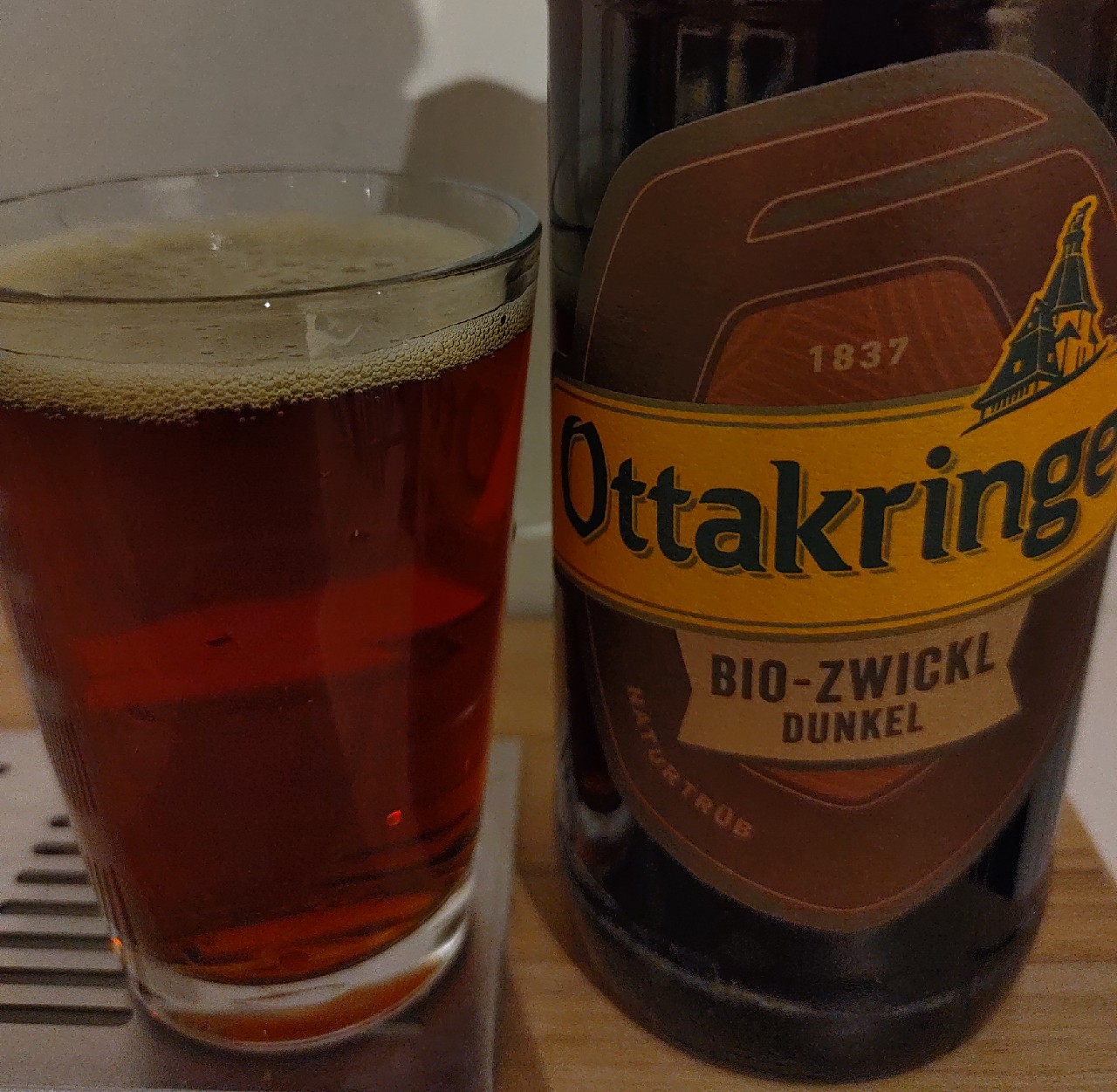 bio zwickl dunkel, Austria