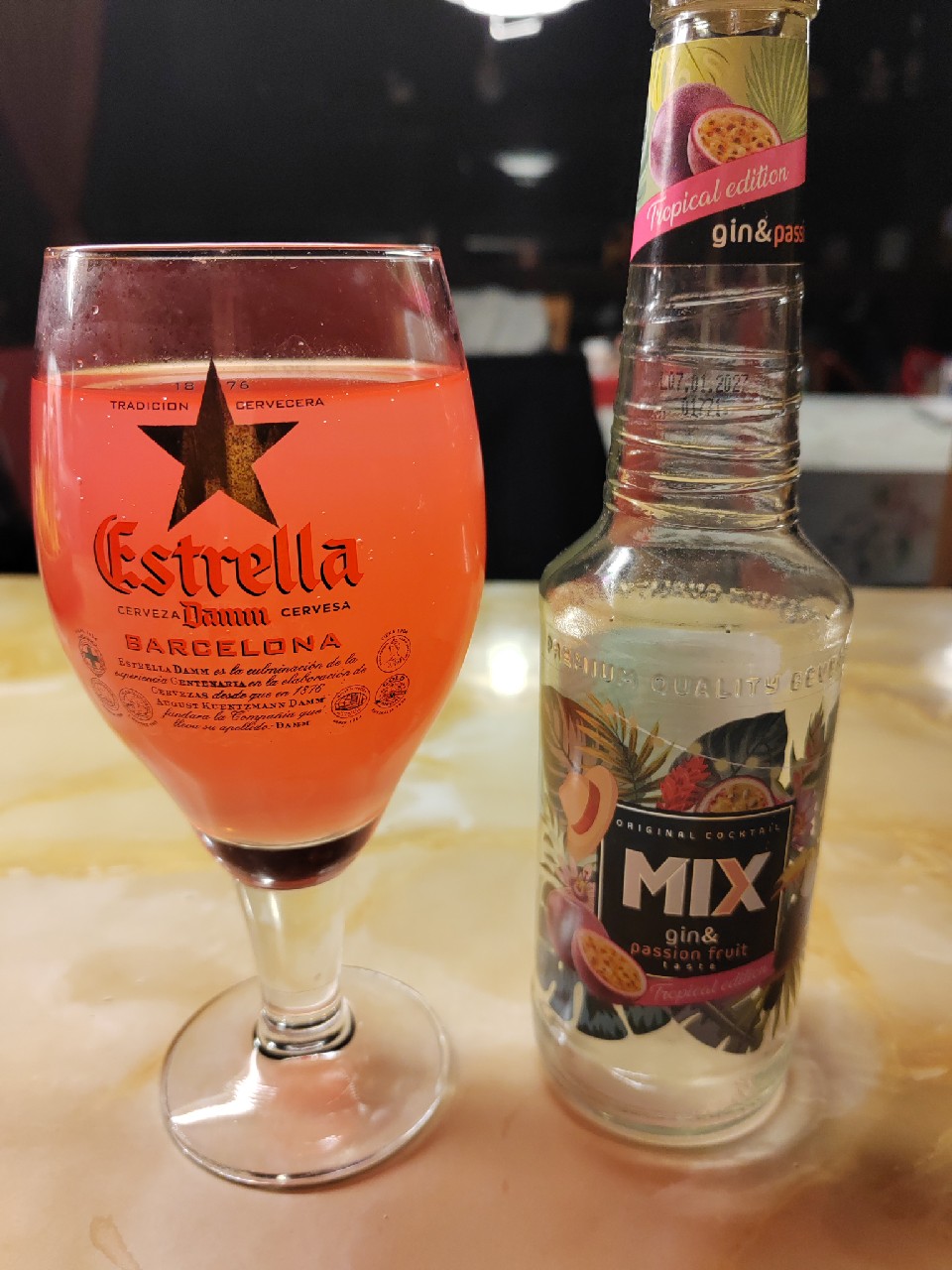 Mix Gin & Passion fruit, MV Group Production