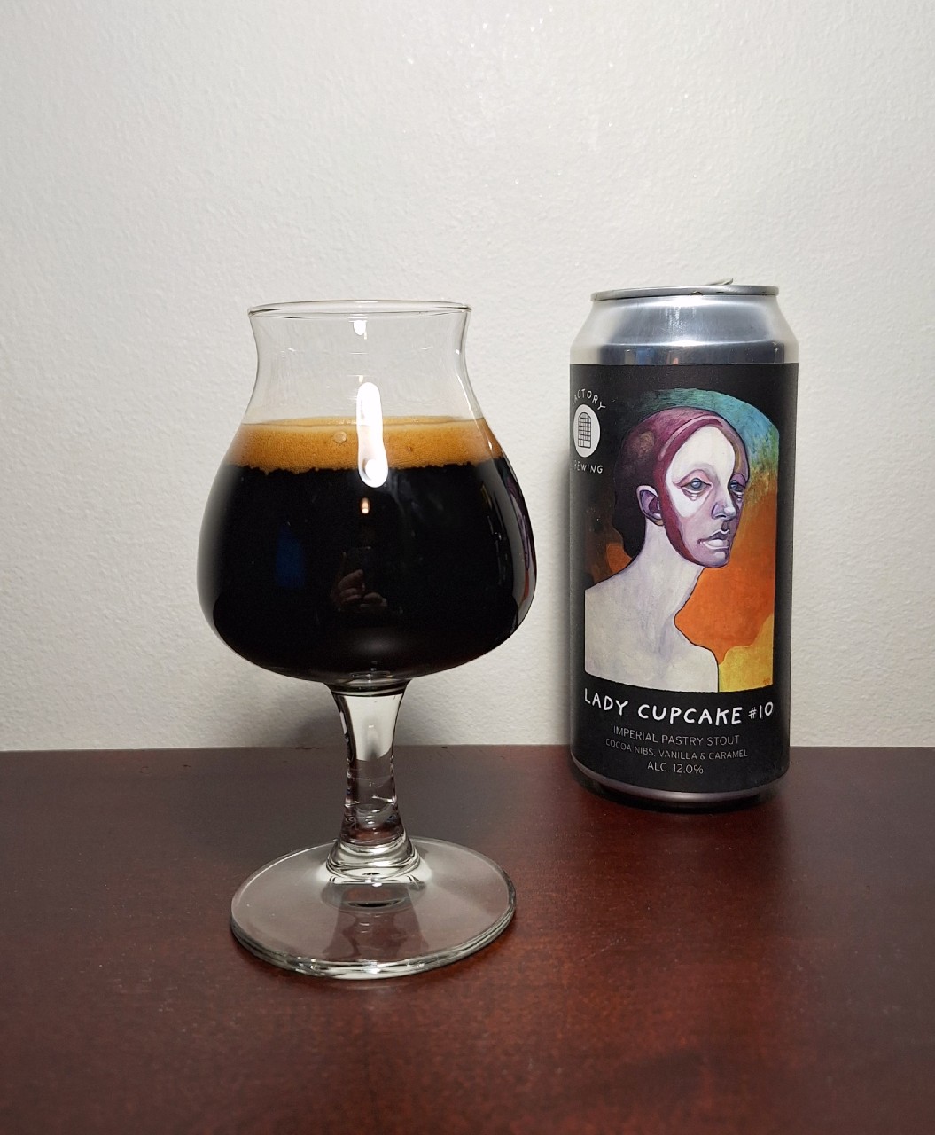 Lady Cupcake #10 (Cocoa Nibs, Vanilla & Caramel), Finland