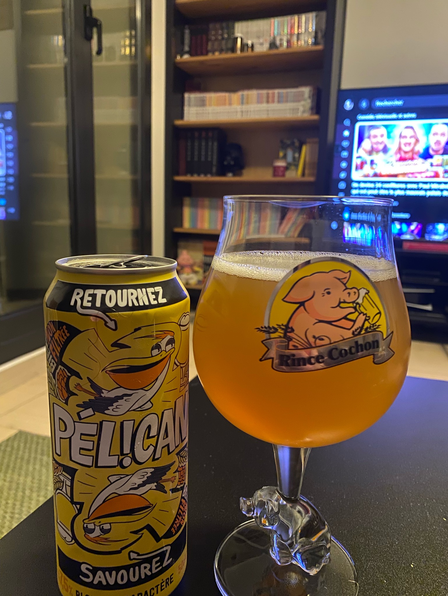 Pélican Blonde, France