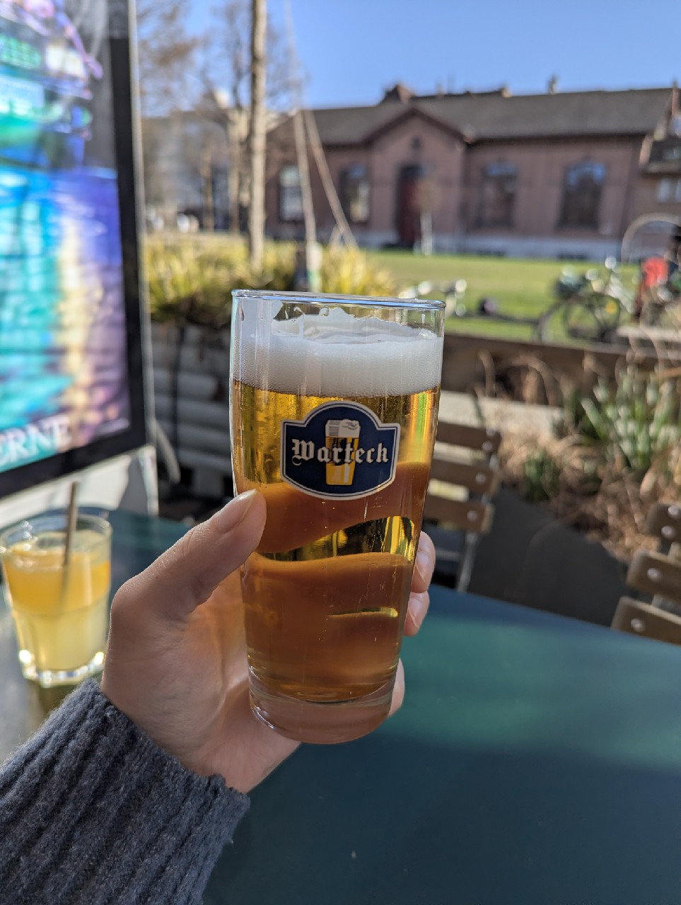 Warteck Lager, Feldschlösschen (Carlsberg)