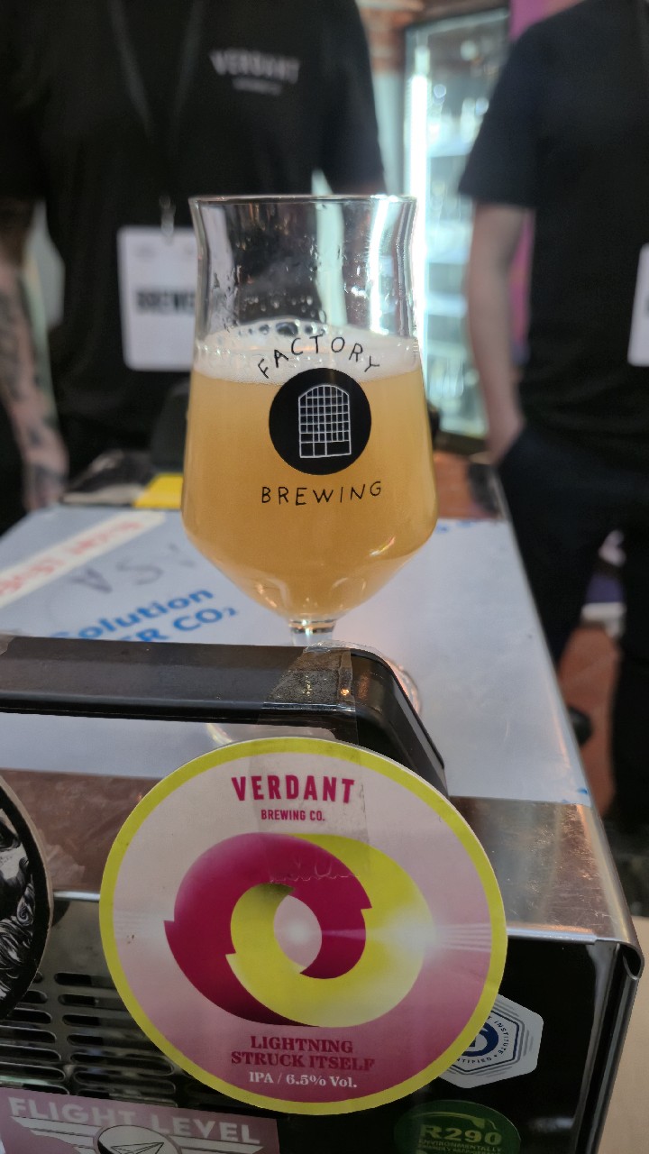 Lightning Struck Itself, England