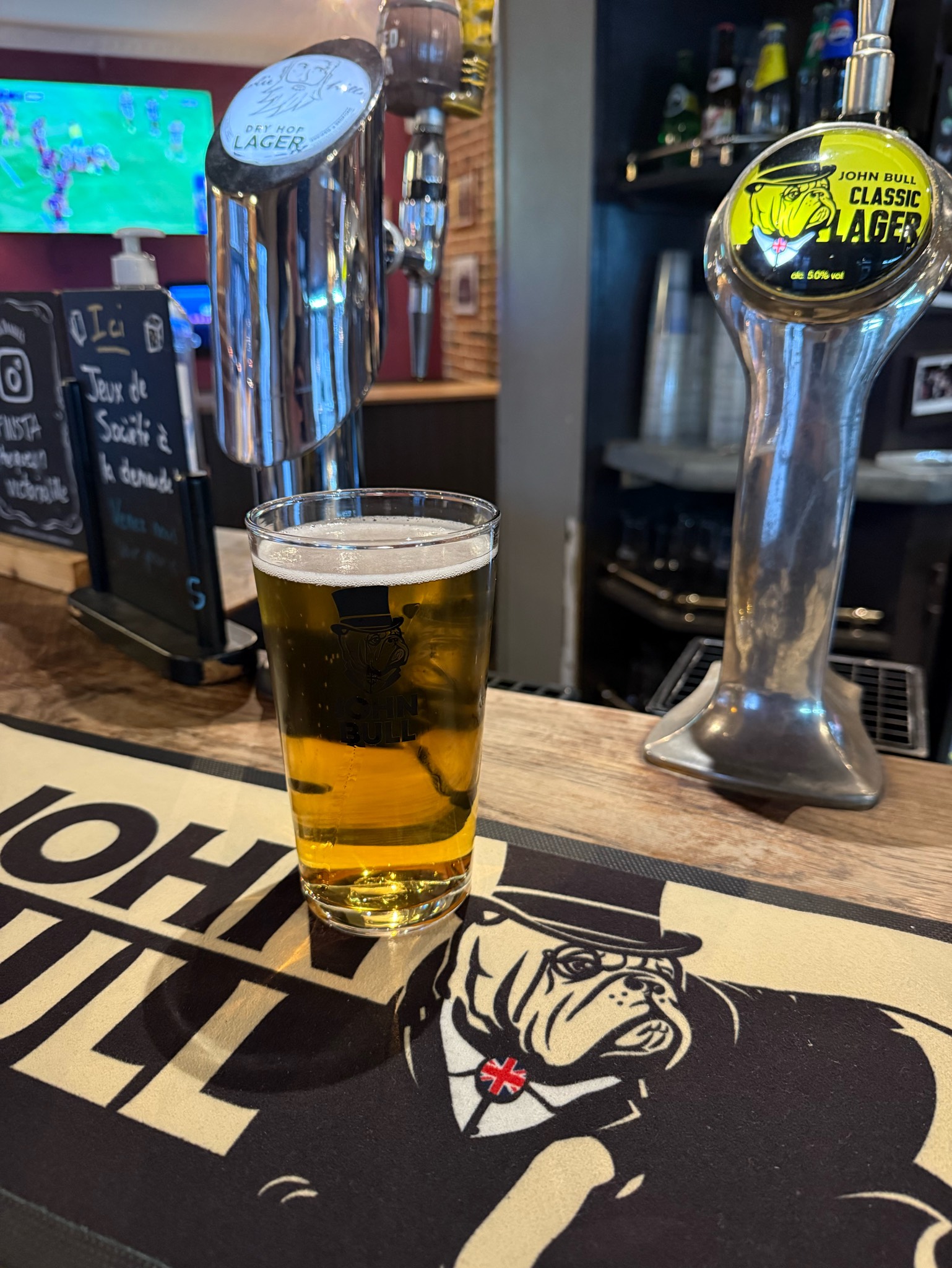 John Bull Classic Lager, Brewpoint Brewery (Wells & Co)