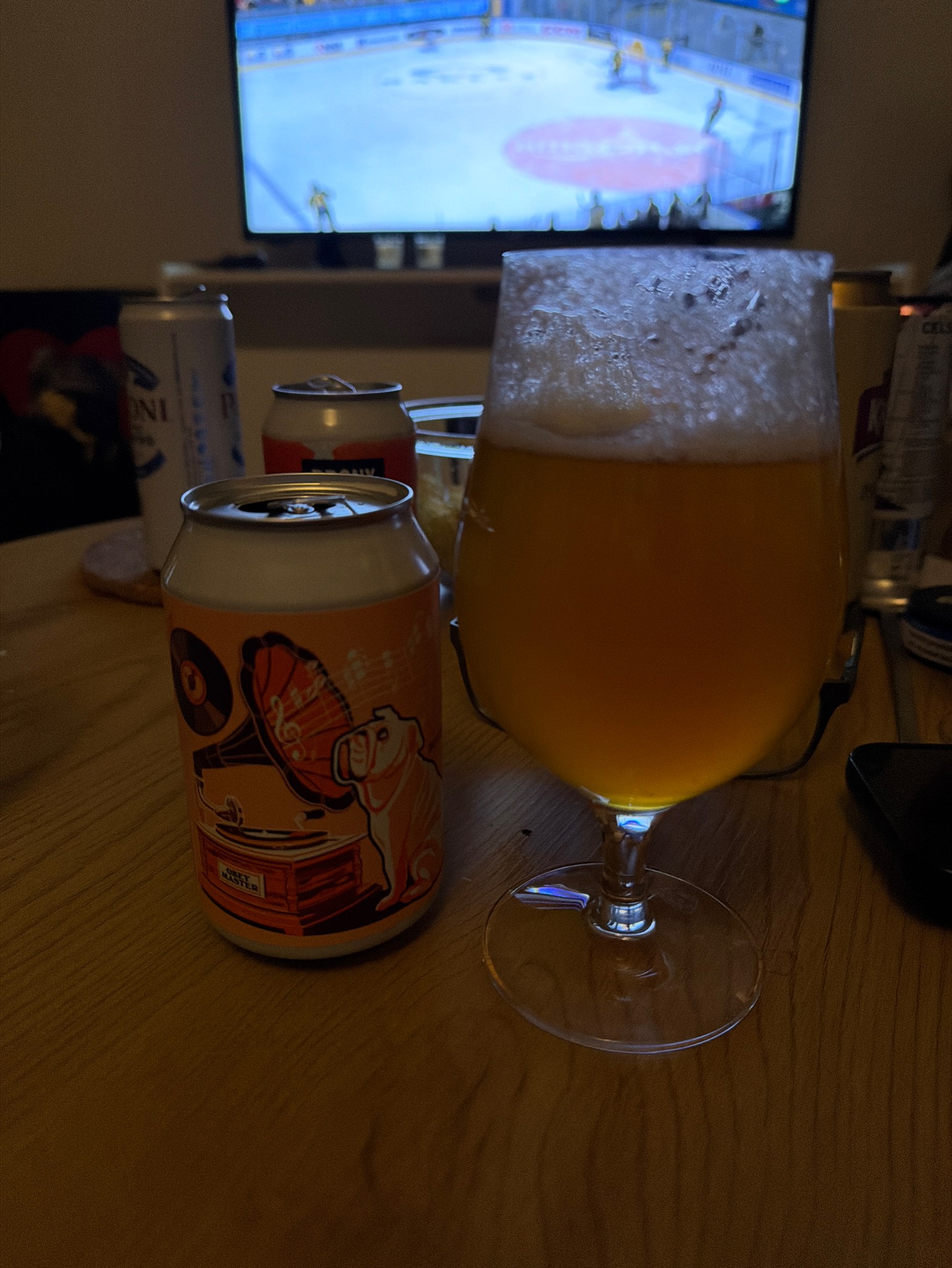 Peachy Bulldog, Sweden