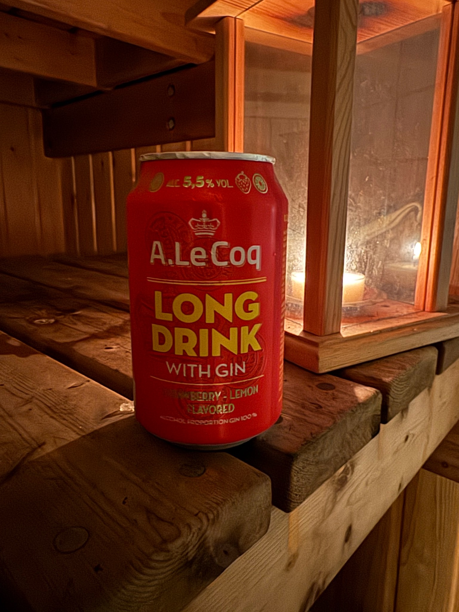 A.Le Coq GIN Strawberry–Lemon Long Drink, Estonia