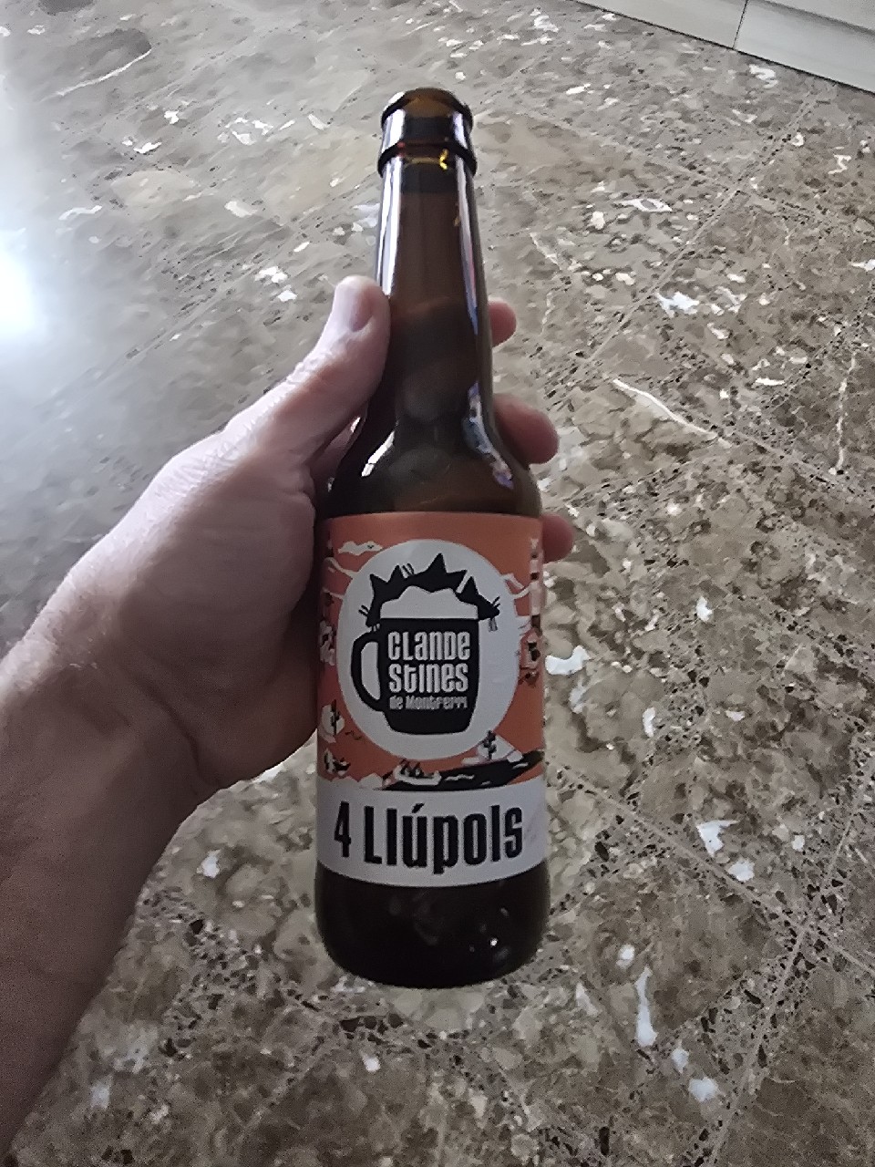 Clandestines 4 llúpuls, Cervesa els maginets S.L