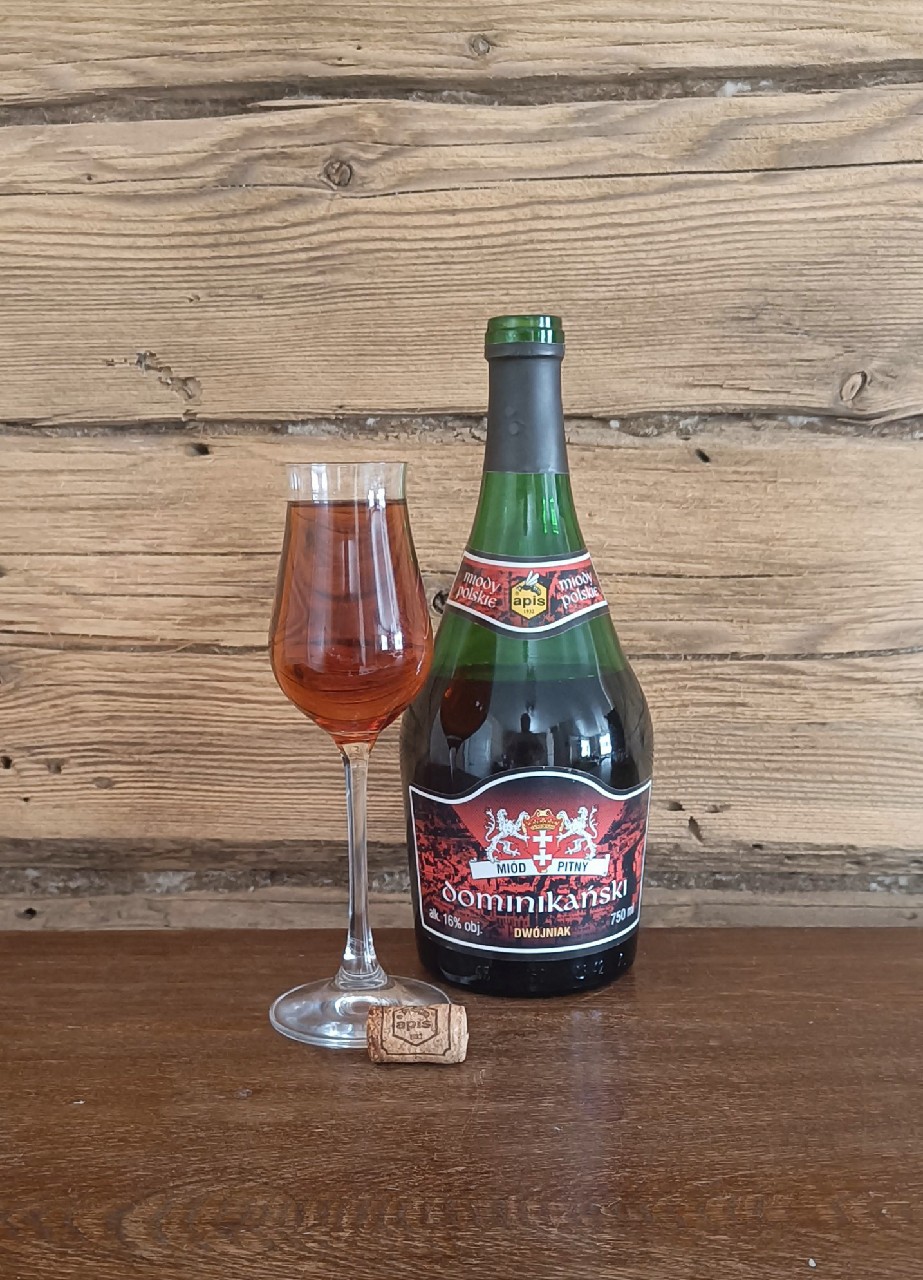 Dvójniak Dominikański, Spółdzielnia Pszczelarska Apis