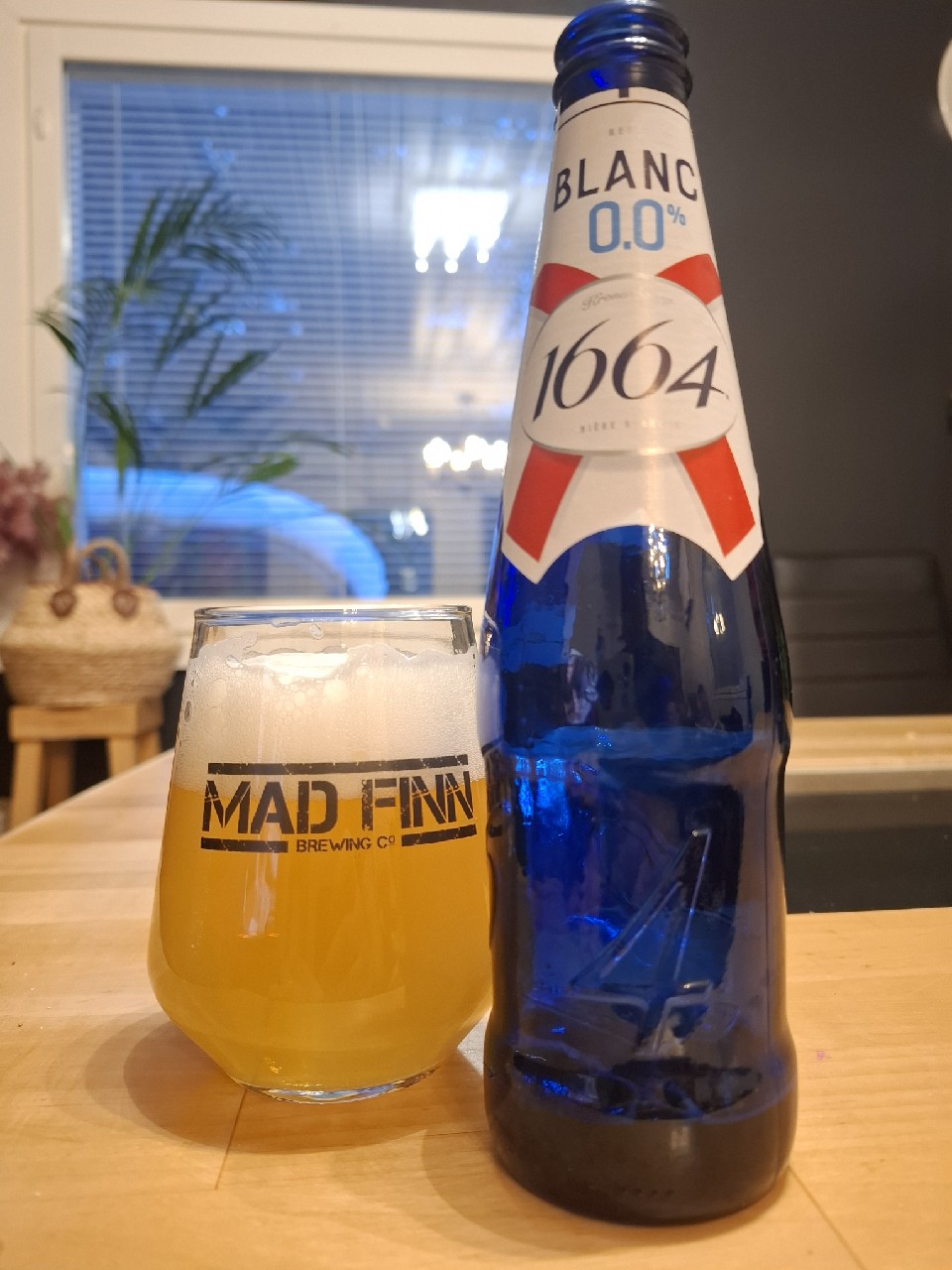 1664 Blanc Sans Alcool, France