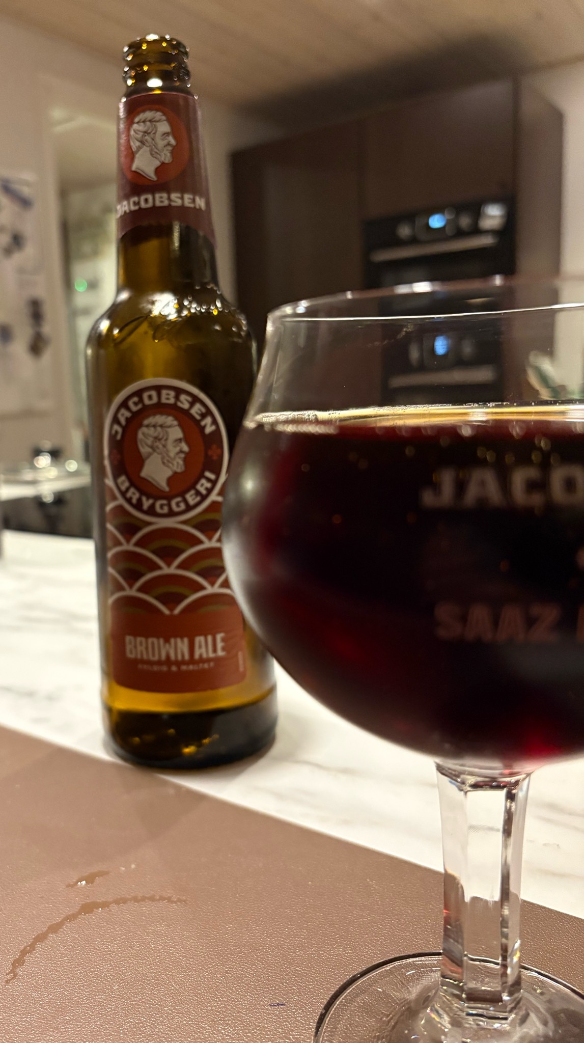 Brown Ale, Jacobsen (Carlsberg Group)