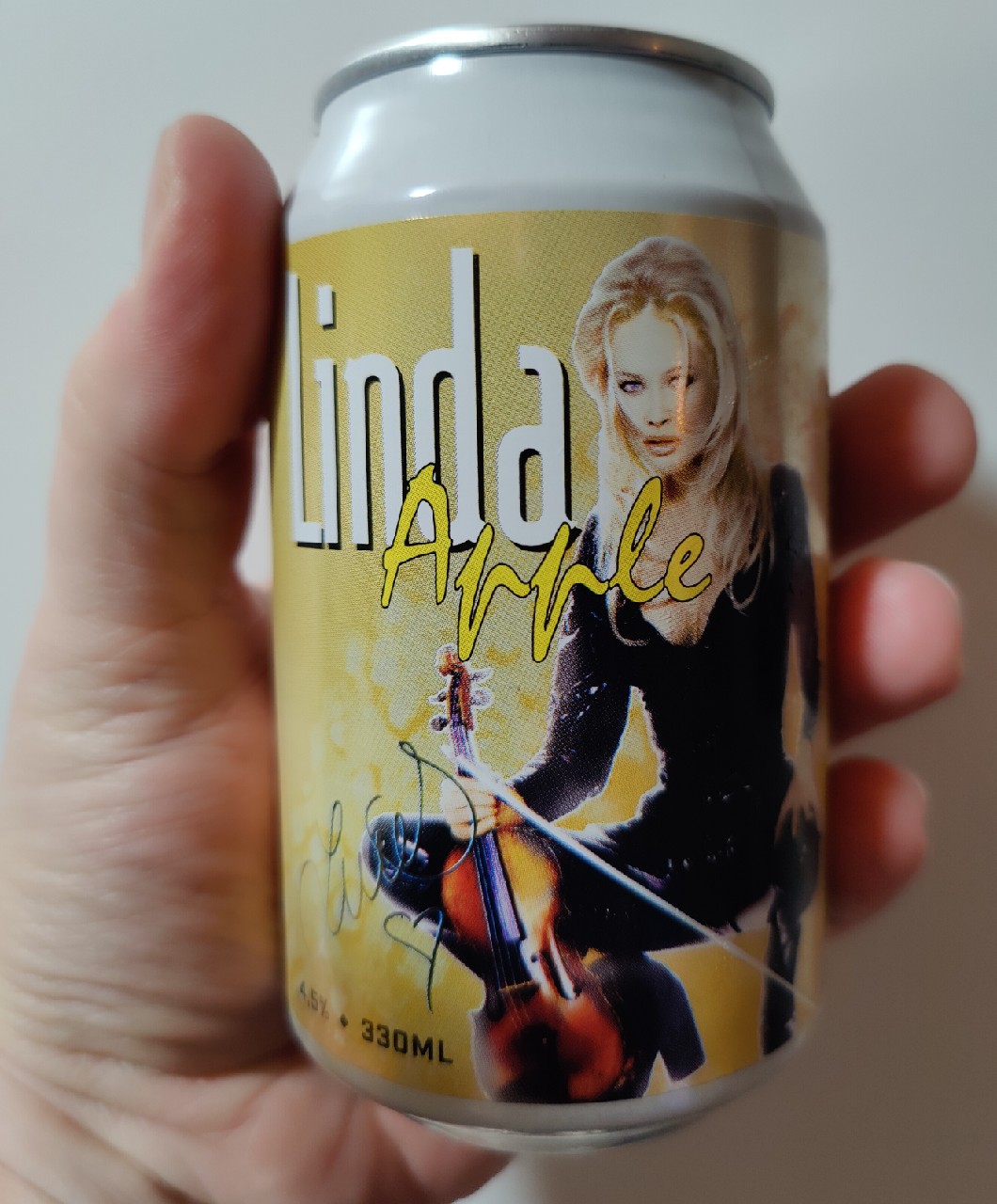 Linda Apple, Finland