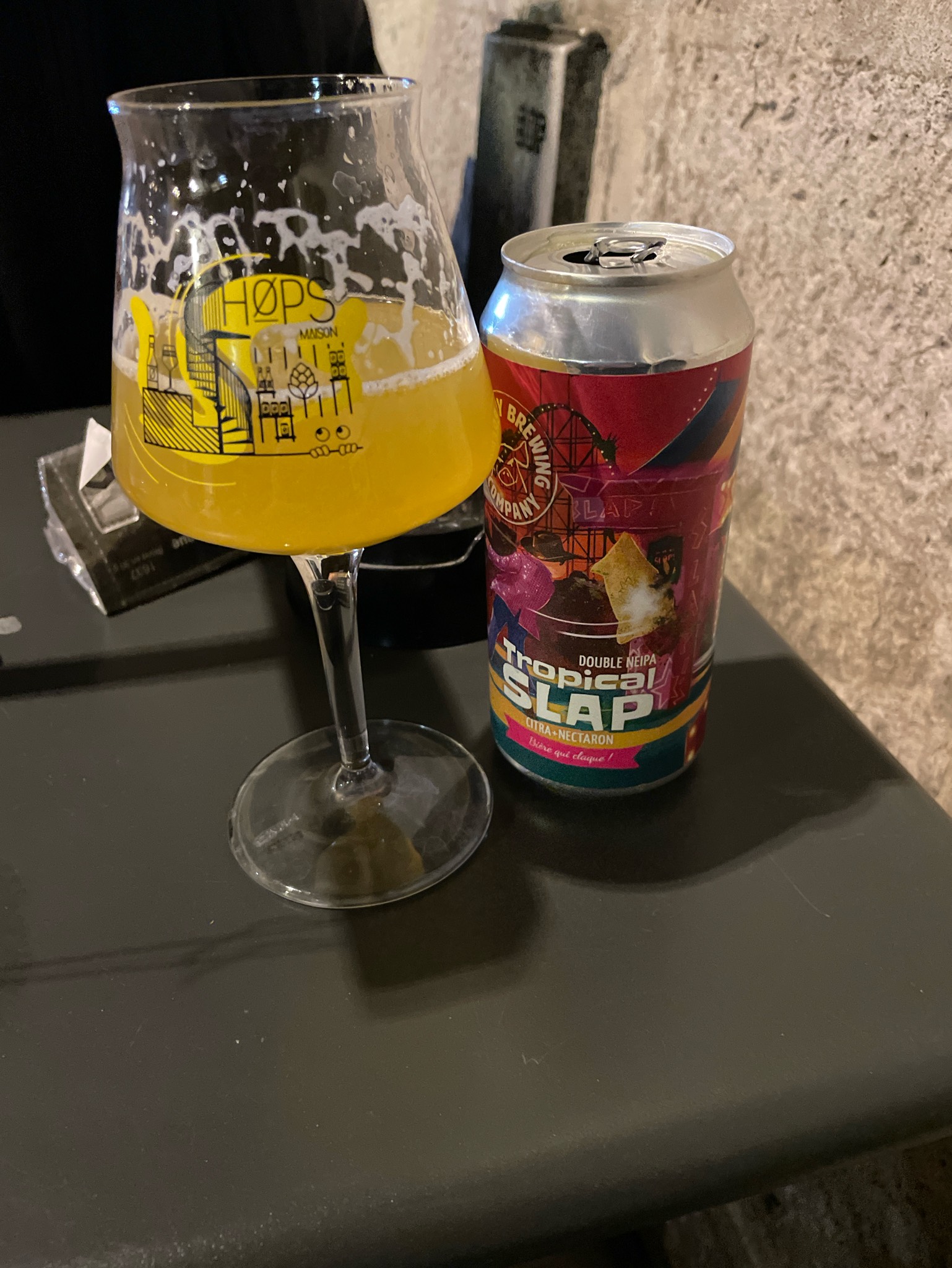 Tropical Slap, France