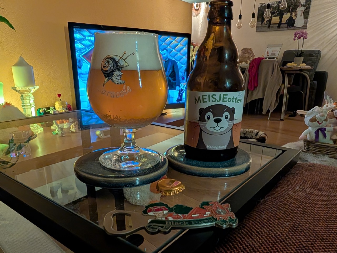 MEISJEotter, De Geneughten