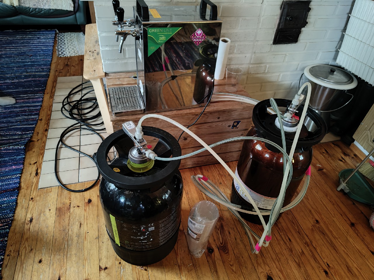 Neo-Elektro, Finland