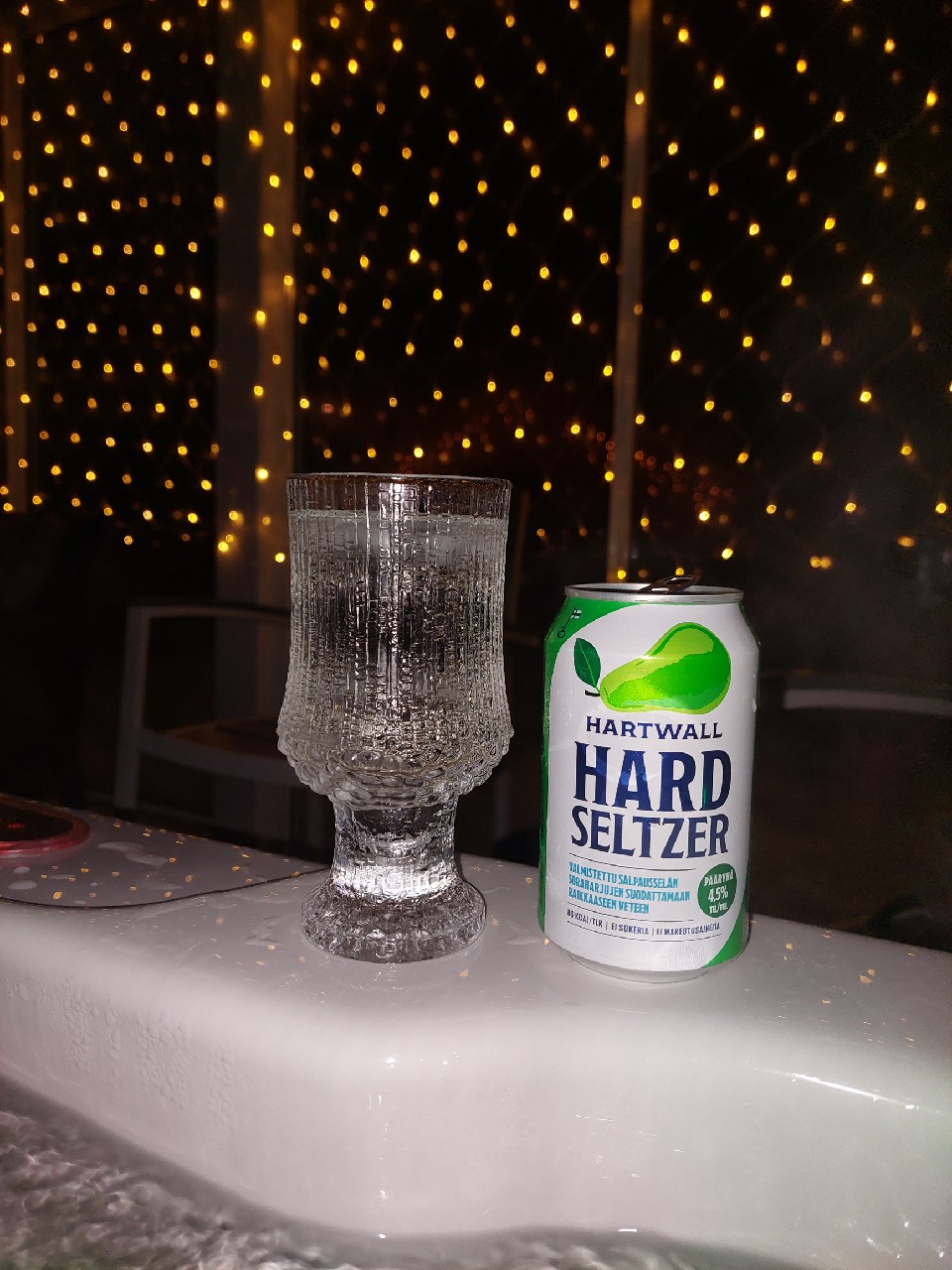 Hartwall Hard Seltzer päärynä, Finland