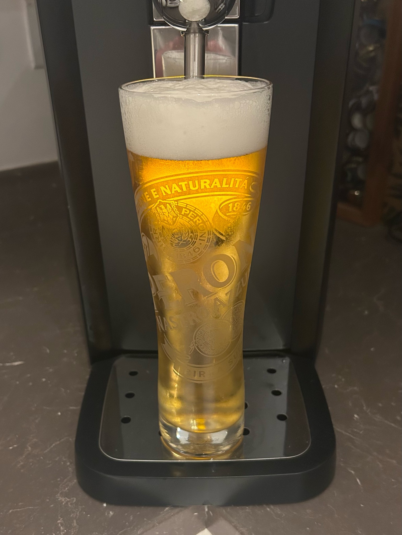 Nastro Azzurro, Italy