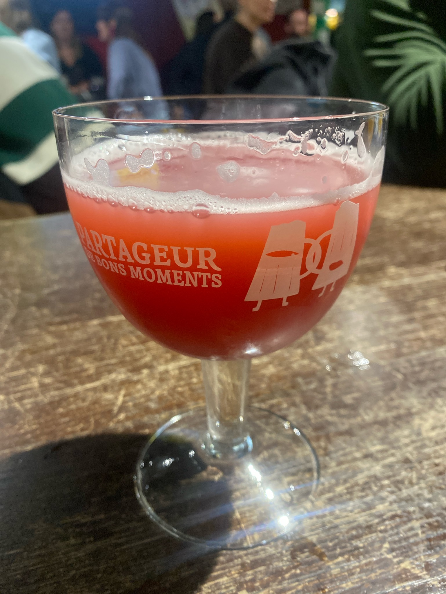 Ceci N'Est Pas Une Tomate, France