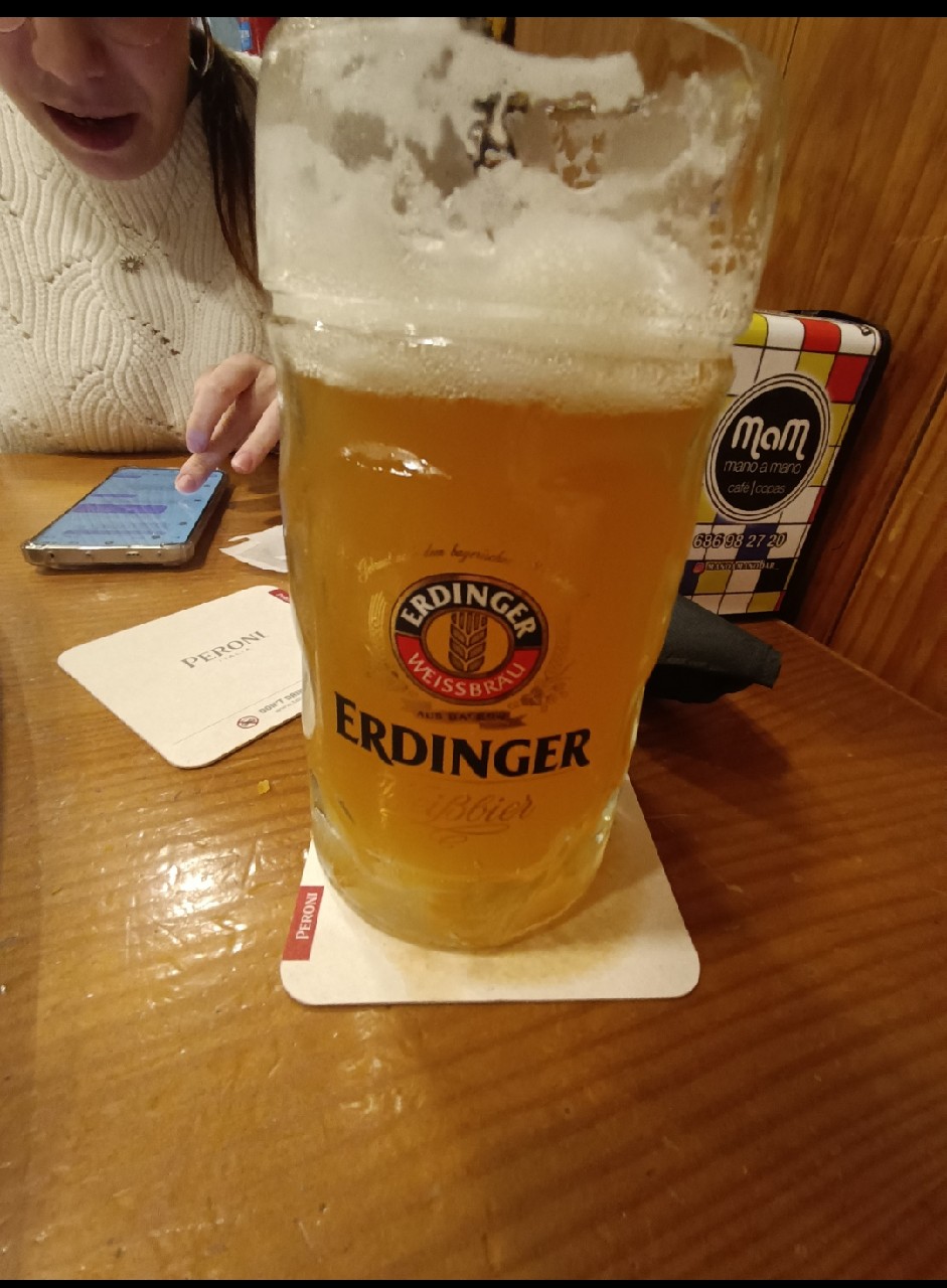 Erdinger Weißbier / Hefe-Weizen, Germany