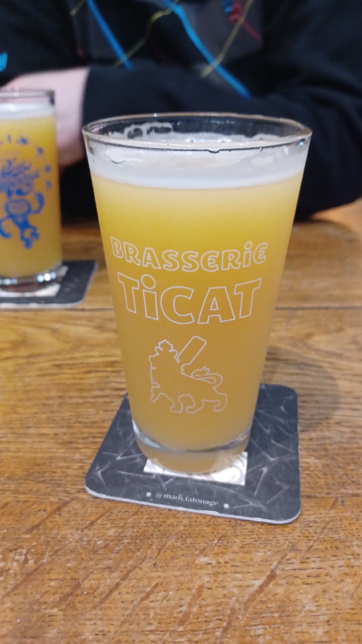 Bazooka Circus, Brasserie La Kavaï