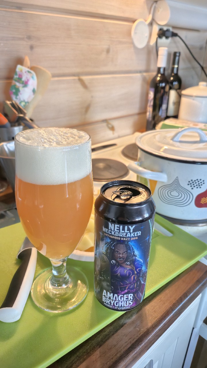 Nelly Neckbreaker, Denmark