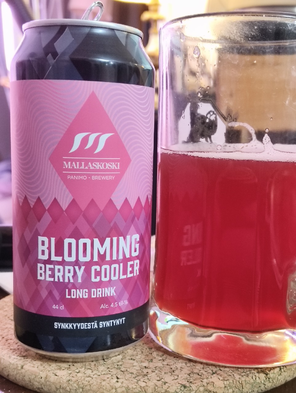 Blooming Berry Cooler Long Drink, Finland