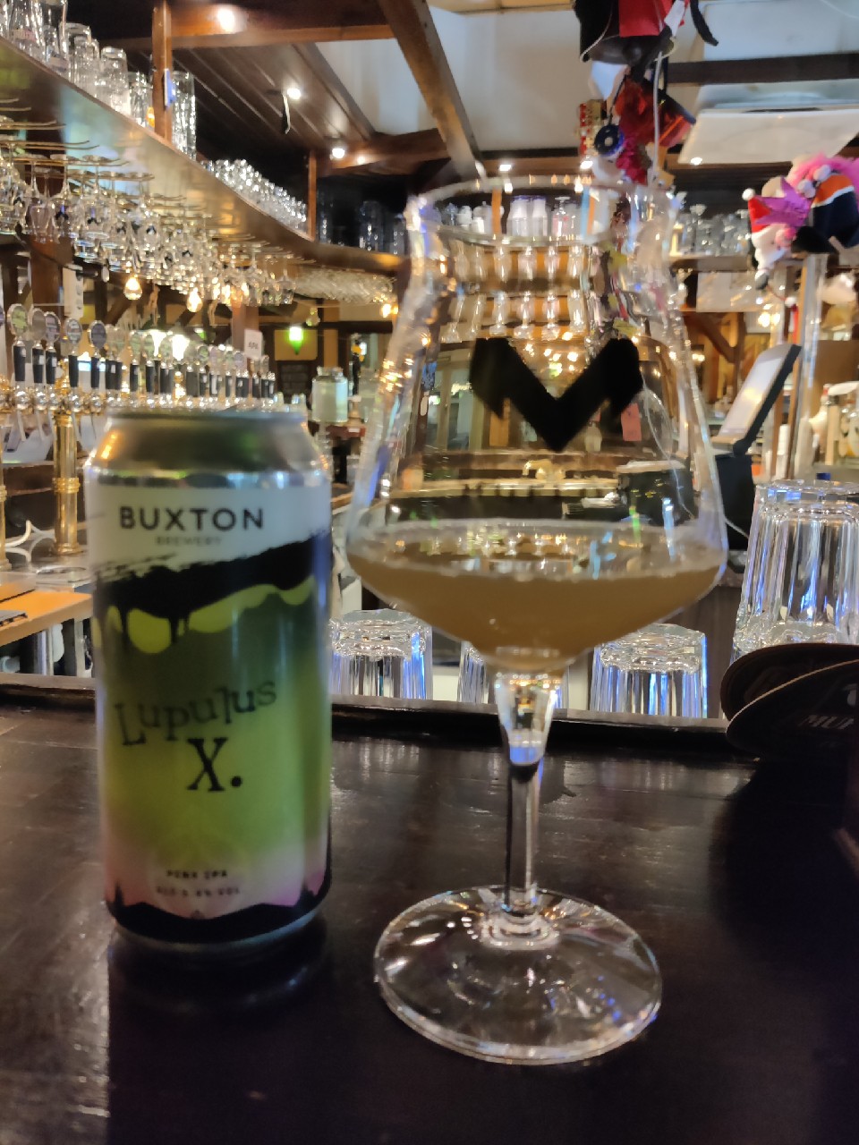 Lupulus X. Pink Ipa, England