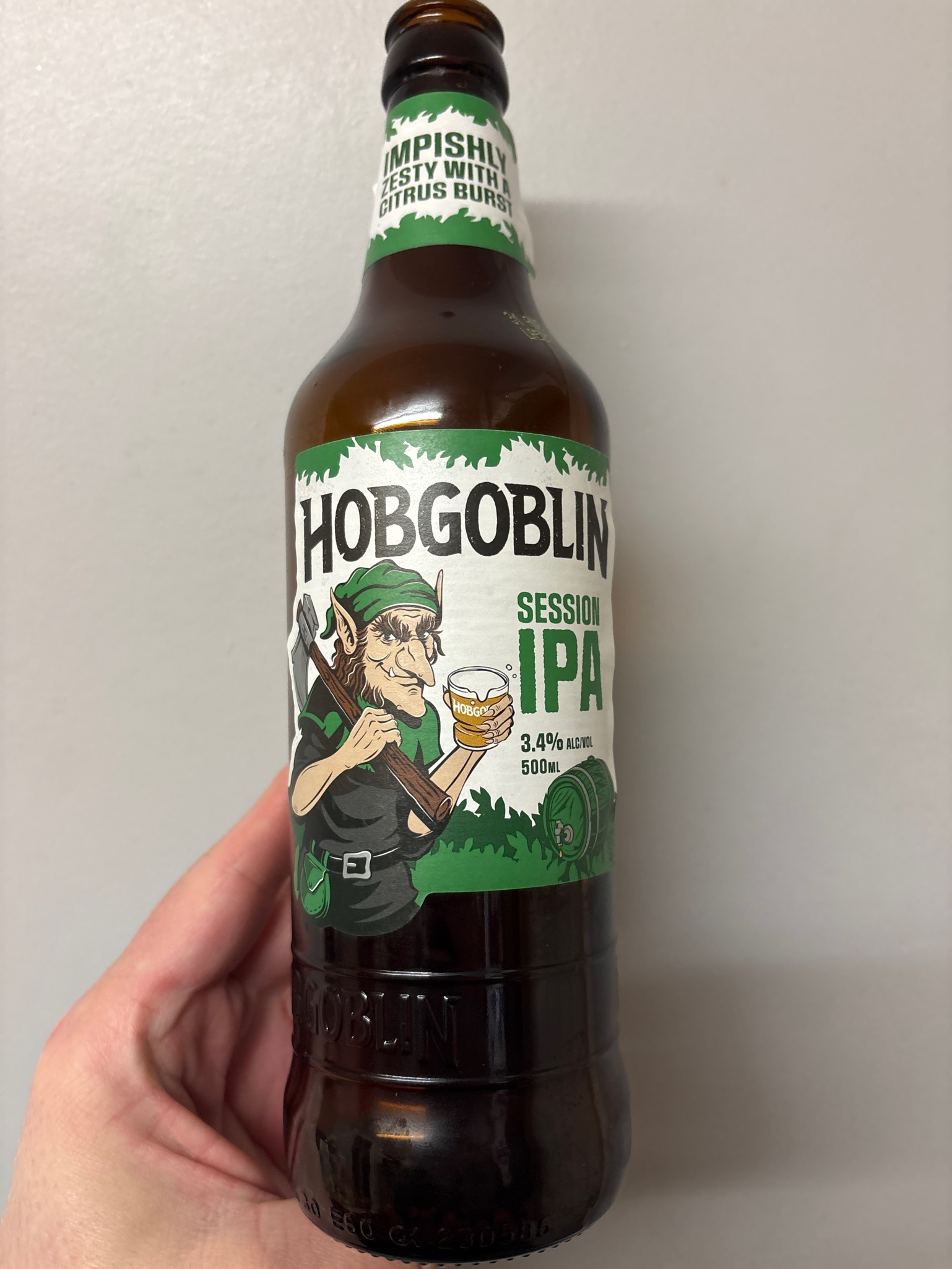 Hobgoblin Session IPA, Wychwood Brewery (Marston's Brewery)