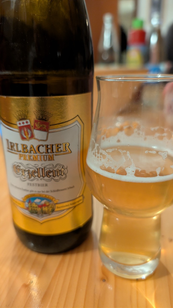 Exzellent, Schlossbrauerei Irlbach (Arcobräu Moos)