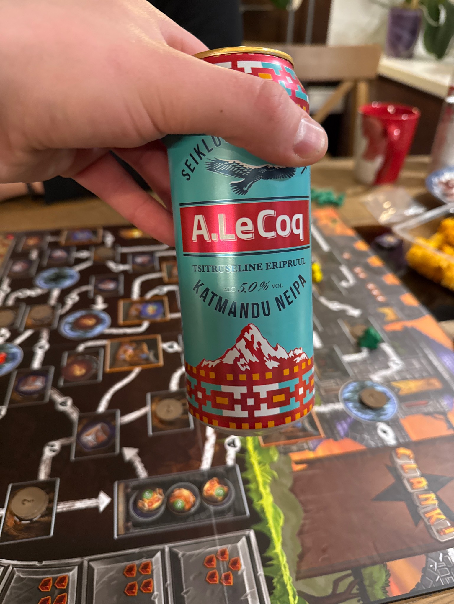 katmandu neipa, Estonia