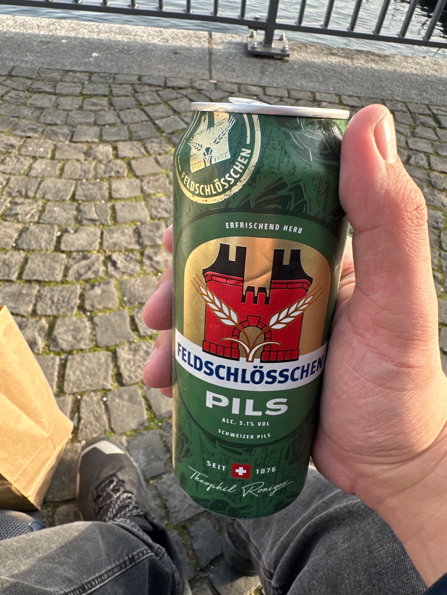 Pils, Feldschlösschen (Carlsberg)