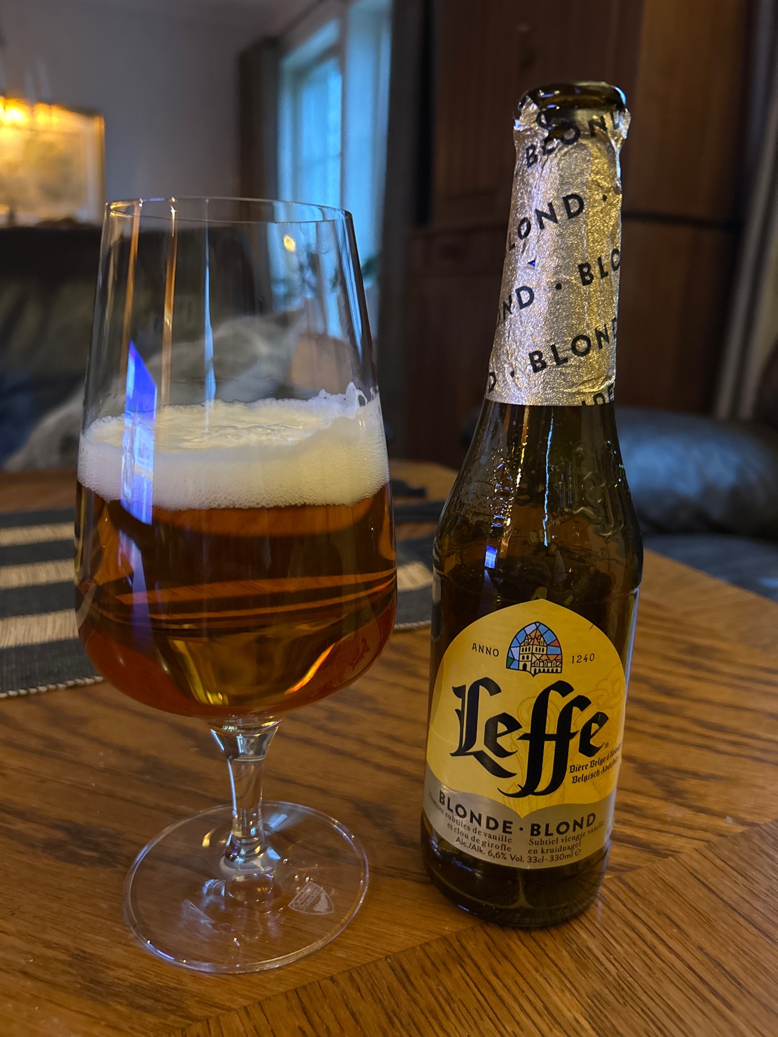 Leffe Blonde / Blond, Belgium