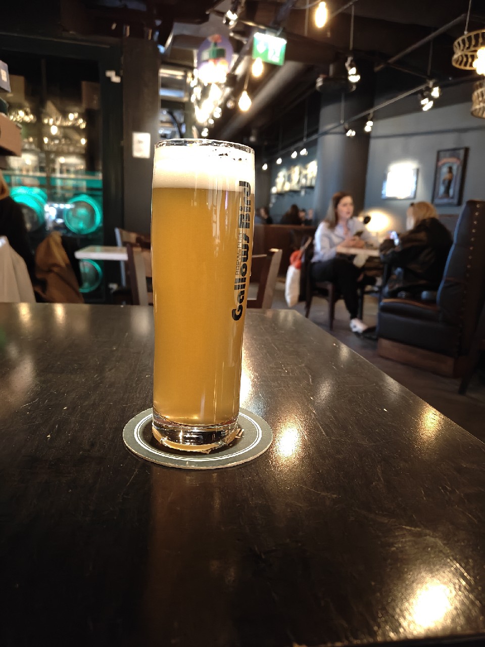 ilmestys, Brew-Pub Gallows Bird