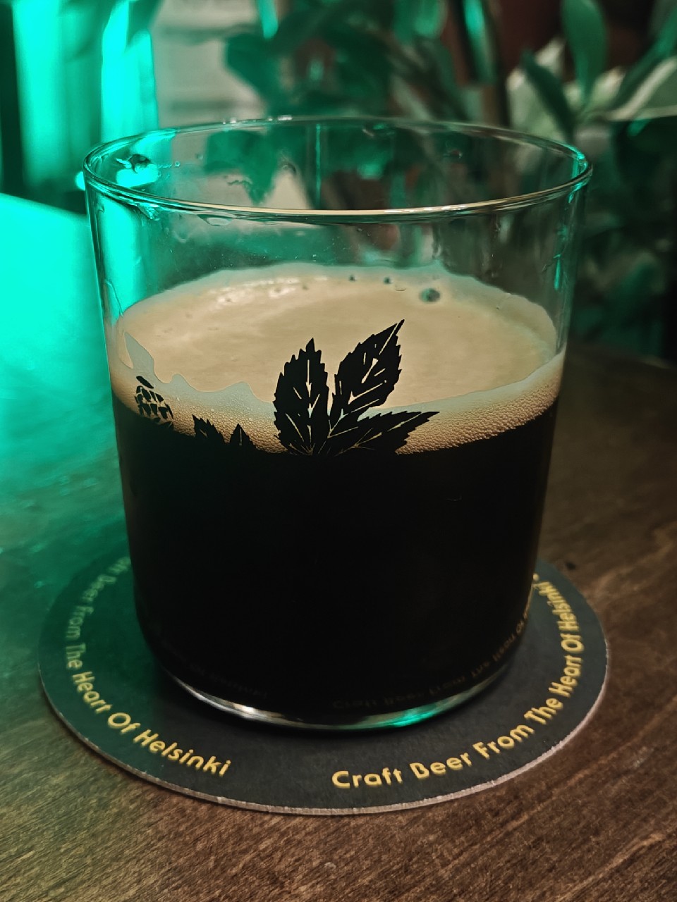 Karkaamme Yli Vuorten, Finland