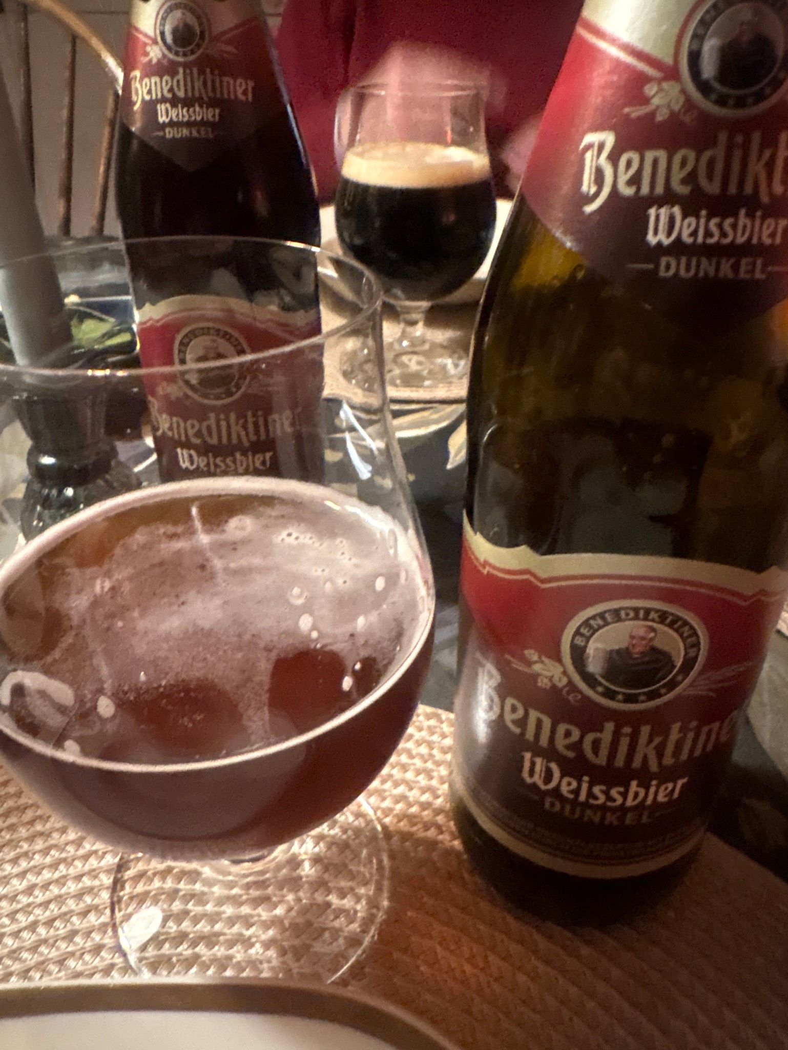 Benediktiner Weissbier Dunkel, Benediktiner Weißbräu GmbH