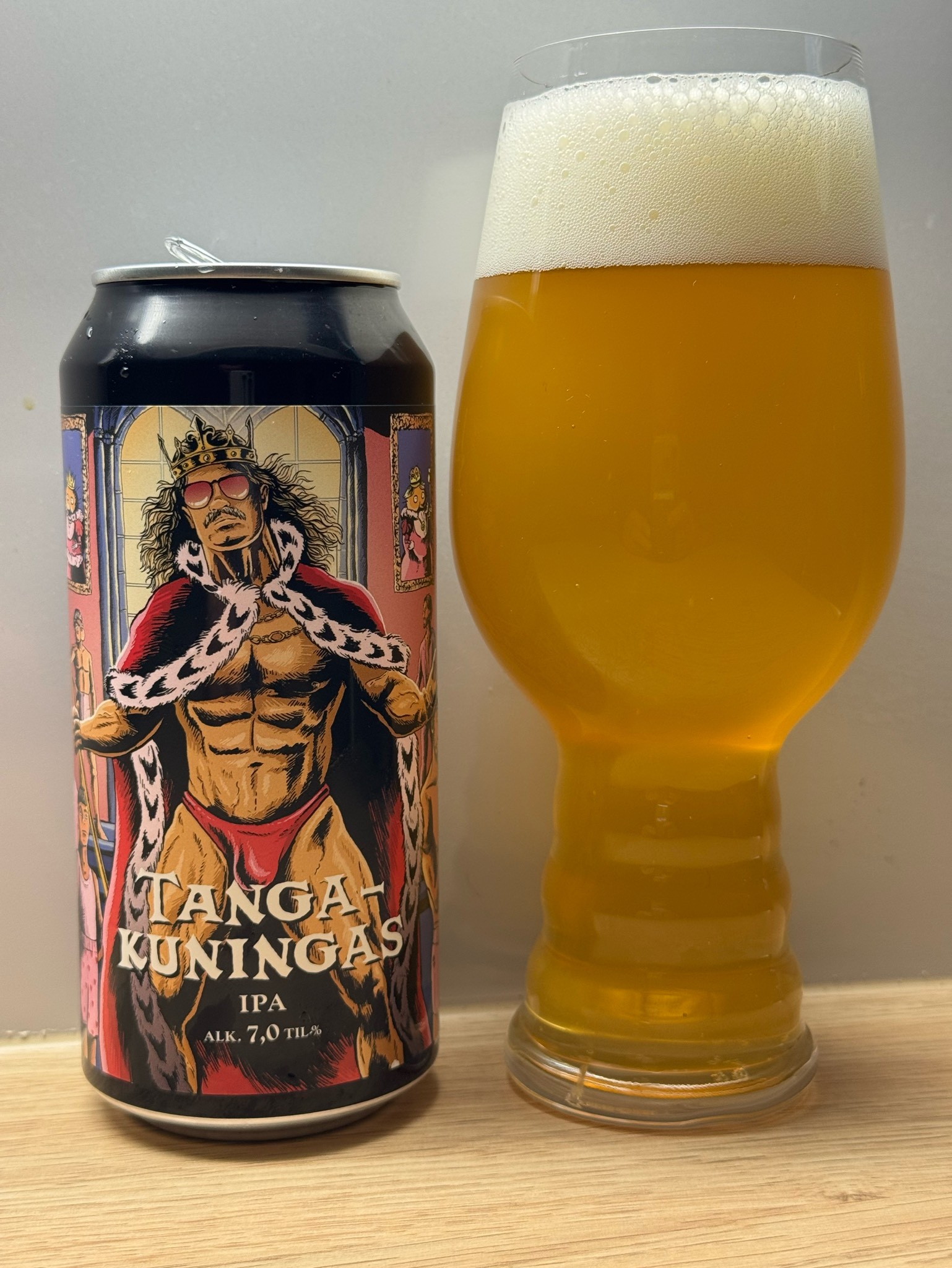 Tangakuningas, Finland