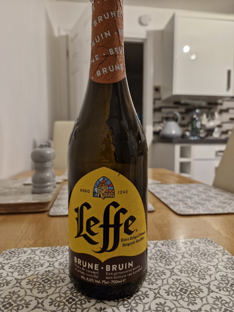 Leffe Brune / Bruin, Abbaye de Leffe (AB InBev)