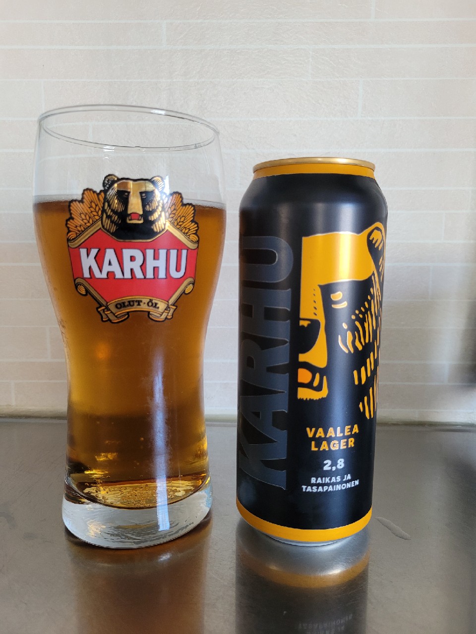 Karhu Vaalea Lager, Finland