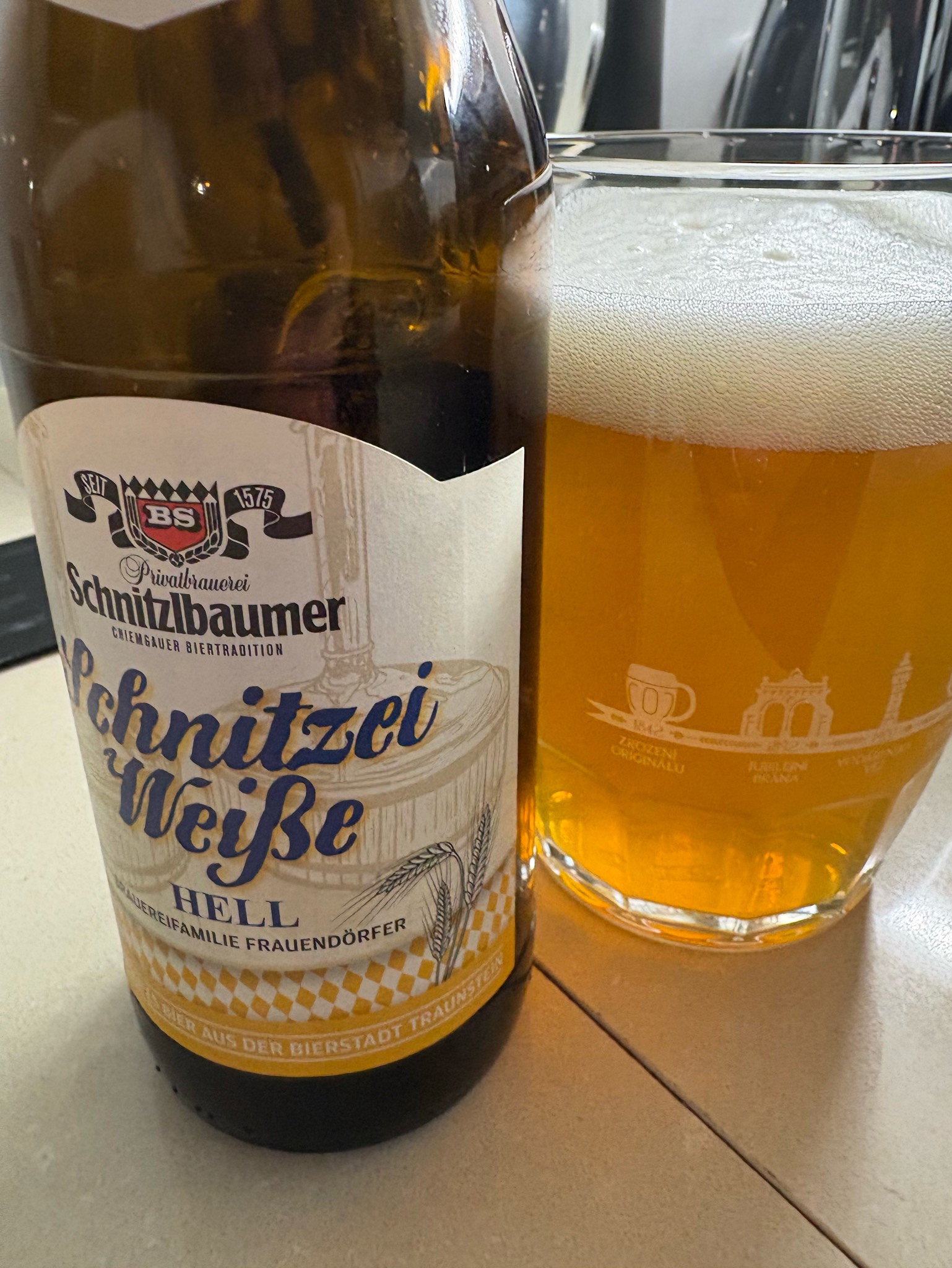Schnitzei Weiße Hell, Privatbrauerei Schnitzlbaumer