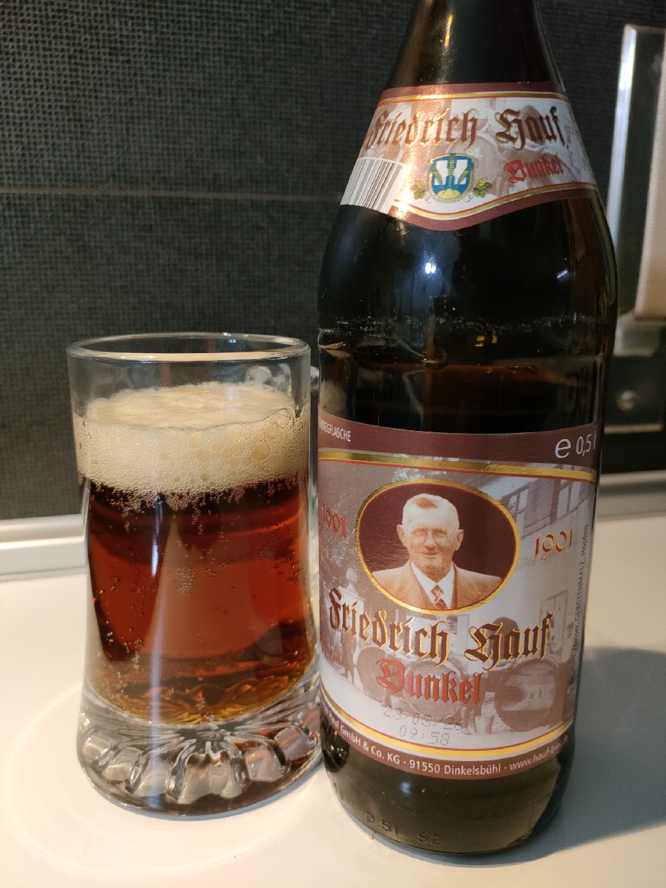 Hauf Bier dunkel, Brauerei Hauf Dinkelsbühl